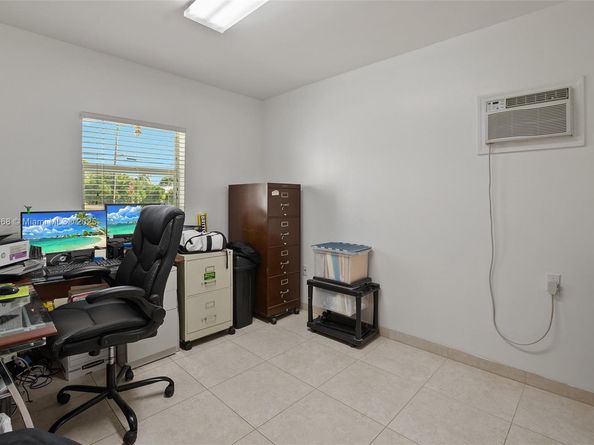 771 Swan Ave, Miami Springs FL 33166