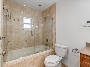 7521 SW 175th St, Palmetto Bay FL 33157