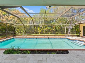 7521 SW 175th St, Palmetto Bay FL 33157