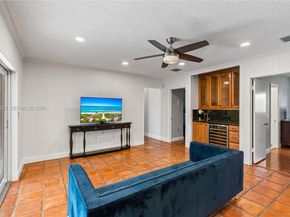 7521 SW 175th St, Palmetto Bay FL 33157