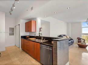 3232 SW 22nd Ter PH 2002, Miami FL 33145