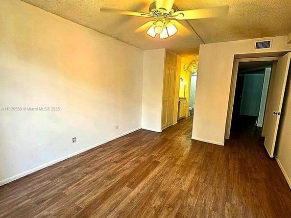 3730 Inverrary Dr H1V, Lauderhill FL 33319