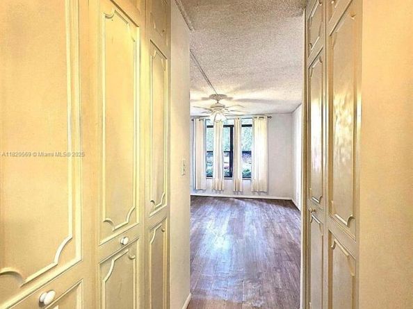 3730 Inverrary Dr H1V, Lauderhill FL 33319
