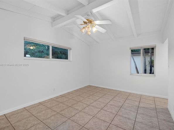 2524 Marathon Ln, Fort Lauderdale FL 33312