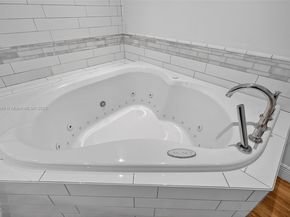 2524 Marathon Ln, Fort Lauderdale FL 33312