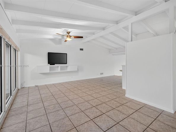 2524 Marathon Ln, Fort Lauderdale FL 33312