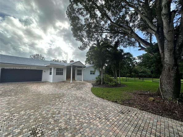 6300 SW 181st Ln, Southwest Ranches FL 33331