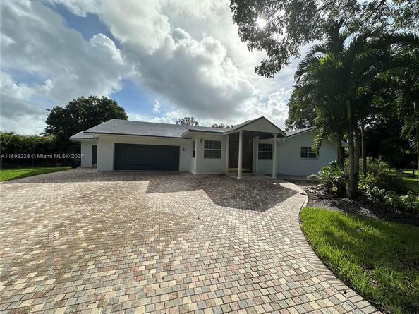 6300 SW 181st Ln, Southwest Ranches FL 33331