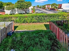 13771 SW 84th St C, Miami FL 33183