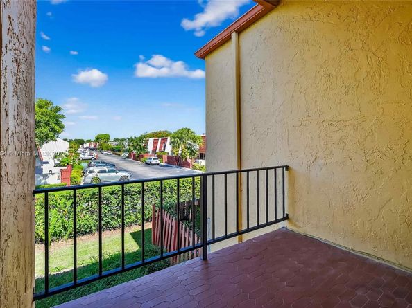 13771 SW 84th St C, Miami FL 33183