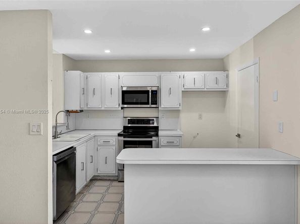 13771 SW 84th St C, Miami FL 33183