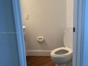 10738 NW 80th Ln, Doral FL 33178