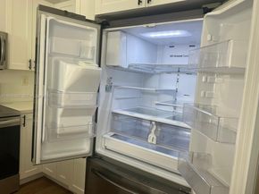 10738 NW 80th Ln, Doral FL 33178