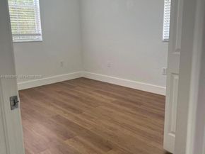 10738 NW 80th Ln, Doral FL 33178