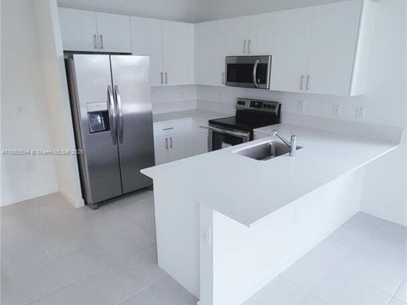 12010 NW 47th Mnr, Coral Springs FL 33076