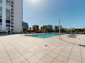 3675 N Country Club Dr 1610, Aventura FL 33180