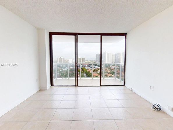 3675 N Country Club Dr 1610, Aventura FL 33180