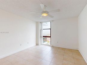 3675 N Country Club Dr 1610, Aventura FL 33180