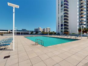 3675 N Country Club Dr 1610, Aventura FL 33180