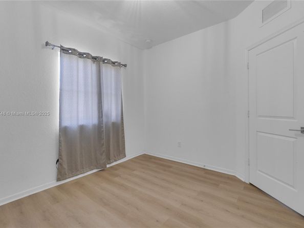 3529 NW 29th Pl, Lauderdale Lakes FL 33311