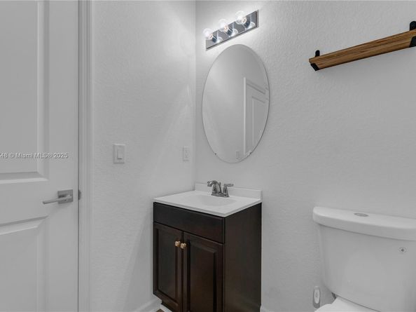 3529 NW 29th Pl, Lauderdale Lakes FL 33311