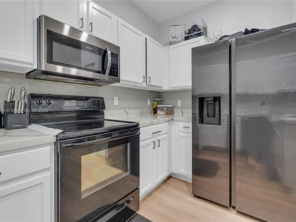 3529 NW 29th Pl, Lauderdale Lakes FL 33311
