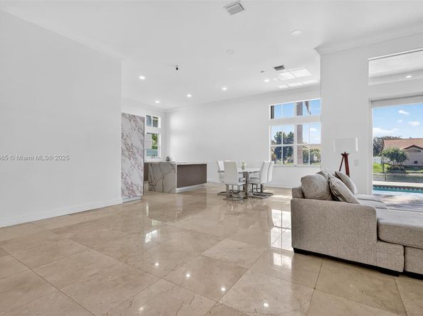 16432 NW 12th St, Pembroke Pines FL 33028