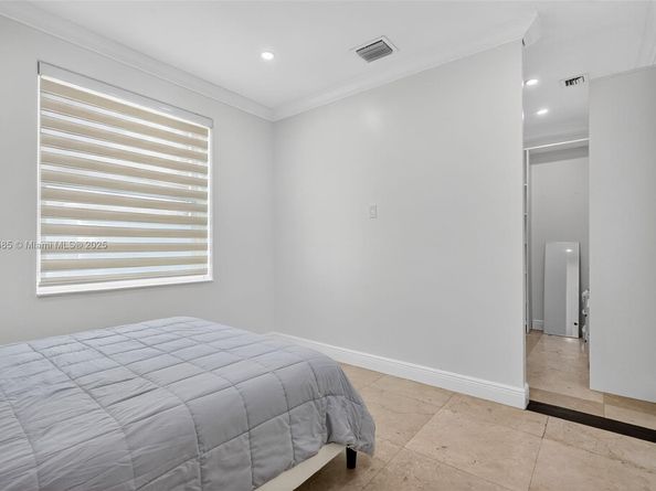 16432 NW 12th St, Pembroke Pines FL 33028