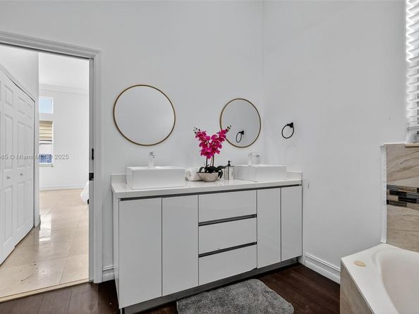 16432 NW 12th St, Pembroke Pines FL 33028