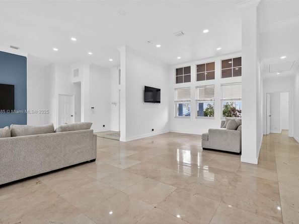 16432 NW 12th St, Pembroke Pines FL 33028