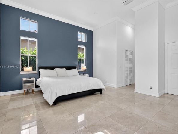 16432 NW 12th St, Pembroke Pines FL 33028