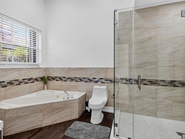 16432 NW 12th St, Pembroke Pines FL 33028