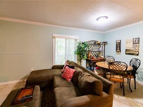 63 NW 17th Pl 6, Miami FL 33125