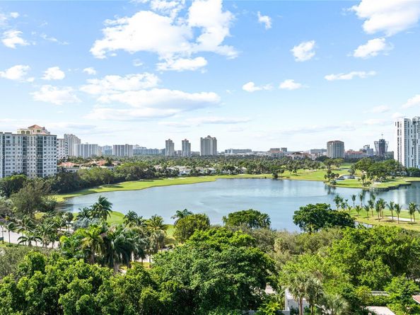 20281 E Country Club Dr 909, Aventura FL 33180
