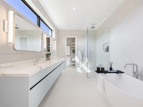 98 SW 28th Rd 1, Miami FL 33129