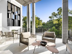 98 SW 28th Rd 1, Miami FL 33129