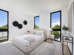 98 SW 28th Rd 1, Miami FL 33129