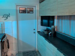 917-919 NE 10th St, Hallandale Beach FL 33009