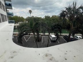 7441 Wayne Ave 2H, Miami Beach FL 33141