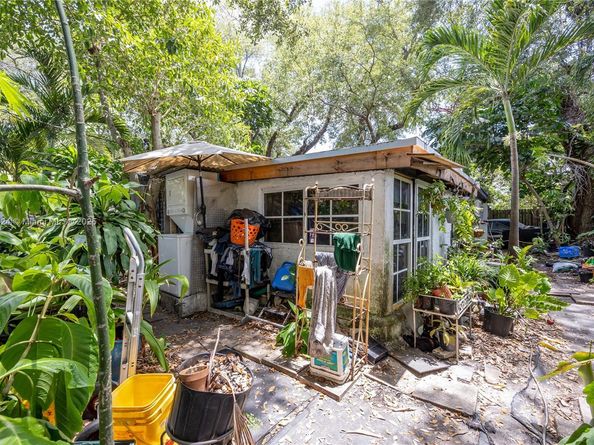 14350 NE 8th Ave, North Miami FL 33161