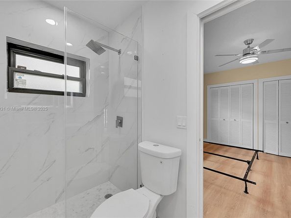 6206 White Oak Ln, Tamarac FL 33319