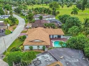 6206 White Oak Ln, Tamarac FL 33319