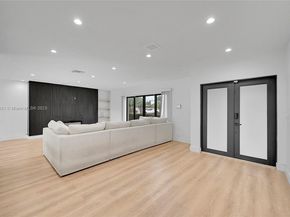 6206 White Oak Ln, Tamarac FL 33319