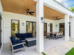 5928 SW 69th Ave, Miami FL 33143