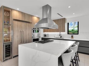 5928 SW 69th Ave, Miami FL 33143