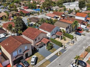 15502 SW 137th Pl, Miami FL 33177