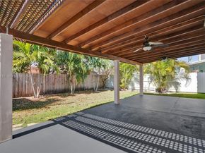 15502 SW 137th Pl, Miami FL 33177