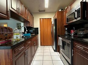 12012 SW 110th St Cir N, Miami FL 33186