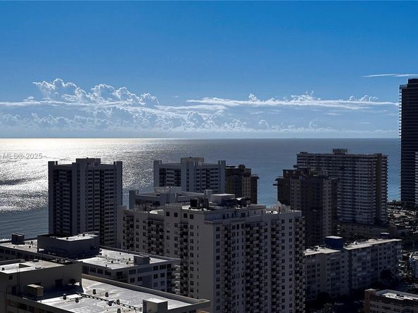 2600 E Hallandale Beach Blvd T3101, Hallandale Beach FL 33009