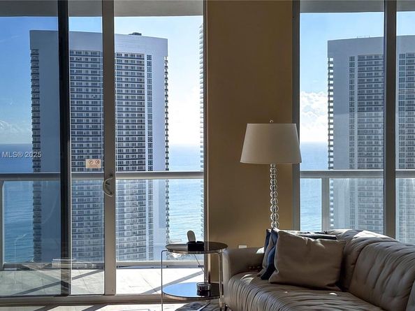 2600 E Hallandale Beach Blvd T3101, Hallandale Beach FL 33009